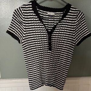 American Eagle Outfitters Black and White Buttoned Tee